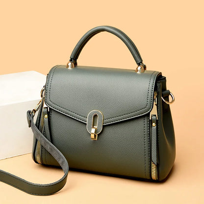 The Roomy Yet Refined: The Ladies Casual Big Bag