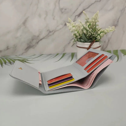 The Everyday Essential: The Compact and Stylish Women's Wallet