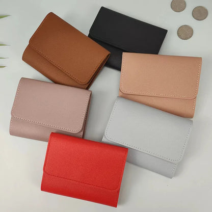 The Everyday Essential: The Compact and Stylish Women's Wallet